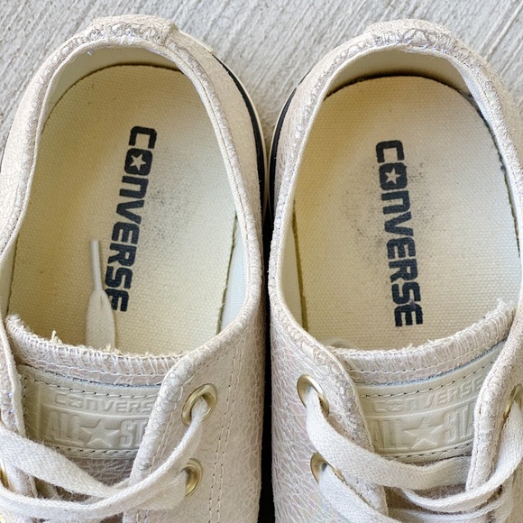 Converse Women’s Low Top Cracked White Iridescent - Picture 6 of 8